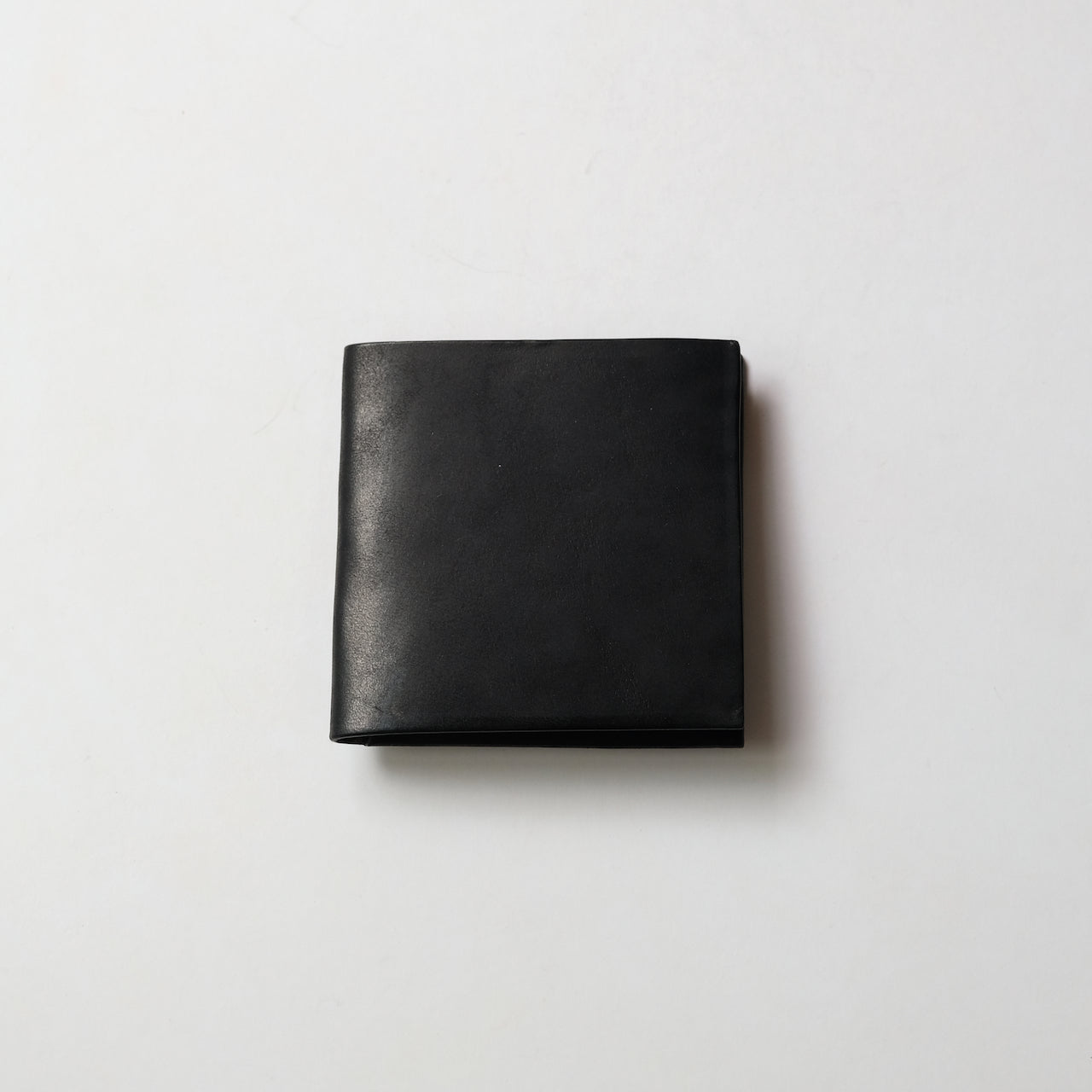 チャモト　GUIDI ホースバット　コンパクトウォレット 話題の人気 チャモト GUIDI ホースバット コンパクトウォレット