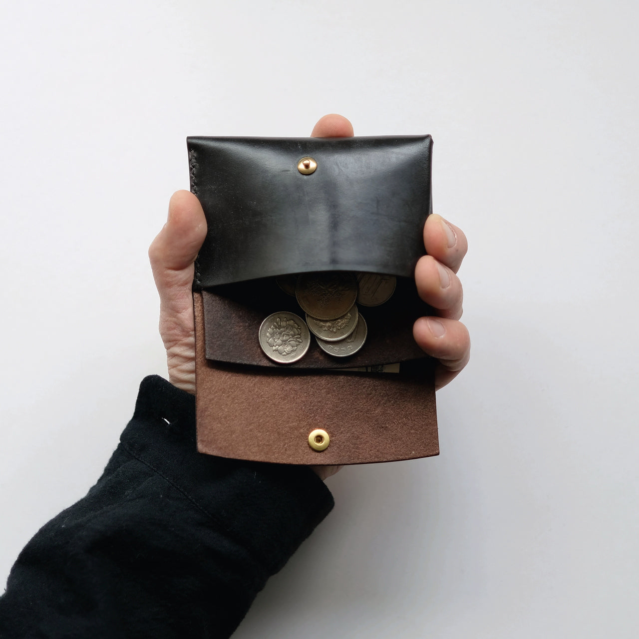 maigoya レザーミニウォレット チャコールブラウン